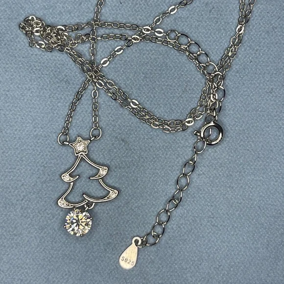 .5 ct GRA certified Moissanite white gold on 925 Christmas Tree necklace - Picture 2 of 5